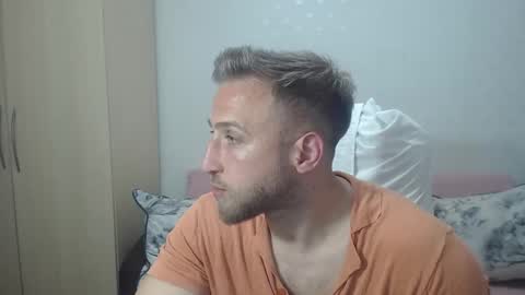 Snapshot of blondeagle chatting on May 2026 09:22:02 PM Mr Blond online show from May 2026 09:22:02 PM