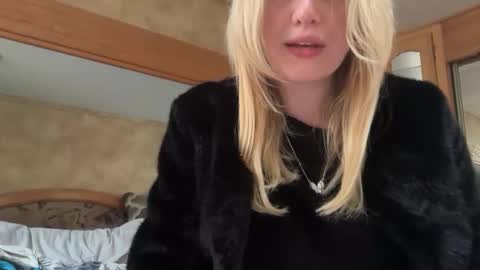 blondebunny999 online show from January 2026 10:41:02 PM