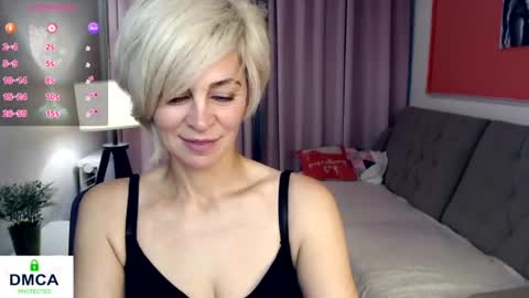 Lola online show from July 2026 07:39:01 PM