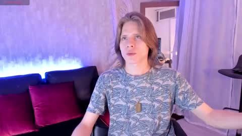 Snapshot of blondie_lover69 chatting on February 2025 07:52:02 PM Maleeth online show from February 2025 07:52:02 PM