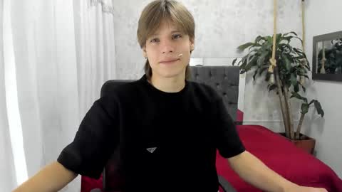 Snapshot of blondie_lover69 chatting on September 2025 07:59:02 PM Maleeth online show from September 2025 07:59:02 PM