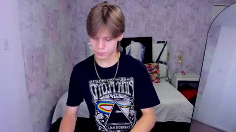 Snapshot of blondie_lover69 chatting on September 2025 08:11:02 PM Maleeth online show from September 2025 08:11:02 PM