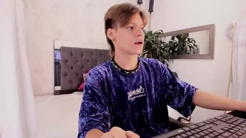 Snapshot of blondie_lover69 chatting on October 2025 09:37:01 PM Maleeth online show from October 2025 09:37:01 PM