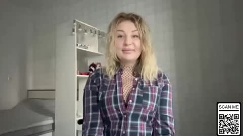 blondie_xoxoxo online show from January 2026 07:01:01 AM