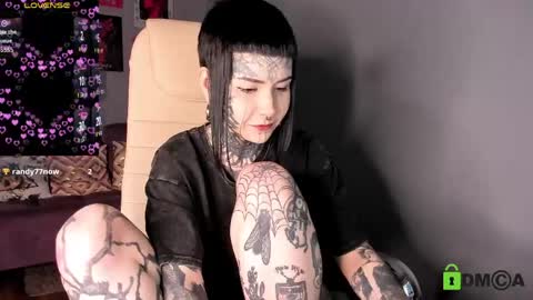 Snapshot of blood__mary chatting on May 2026 11:38:02 AM Mary online show from May 2026 11:38:02 AM