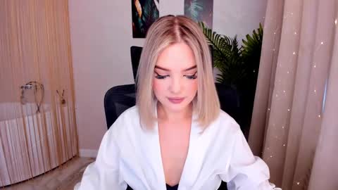 Sophia online show from March 2025 11:39:02 AM