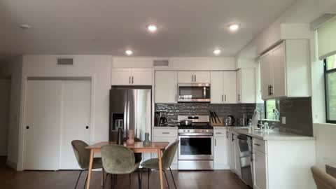 Snapshot of bloomyogi chatting on October 2025 06:20:01 PM Emma Bloom online show from October 2025 06:20:01 PM