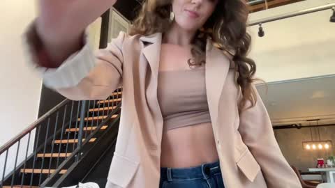 Snapshot of bloomyogi chatting on December 2025 08:16:02 PM Emma Bloom online show from December 2025 08:16:02 PM