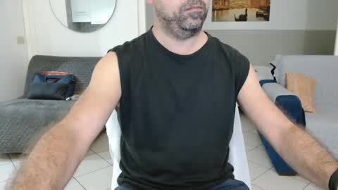 Snapshot of blop99 chatting on November 2025 09:26:02 PM Blop online show from November 2025 09:26:02 PM