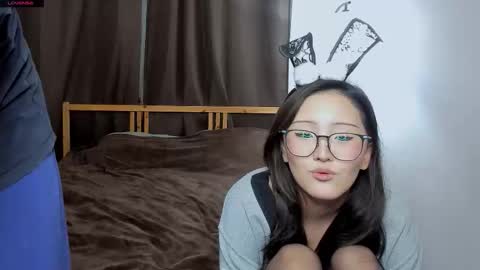 Sasha and Maria online show from November 2025 10:31:02 PM