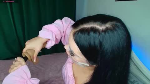 Welcome guysMy name KatePVT its Open online show from October 2025 06:54:02 AM