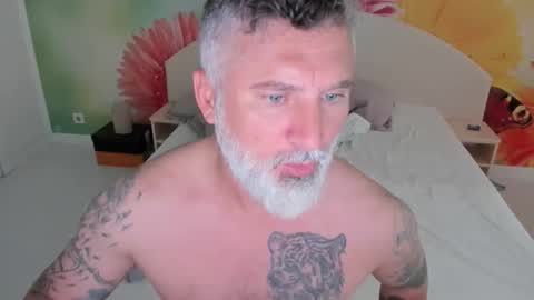 Nico online show from November 2025 12:13:01 PM