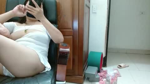 Snapshot of blowy079 chatting on October 2025 01:28:01 AM blowy079 online show from October 2025 01:28:01 AM