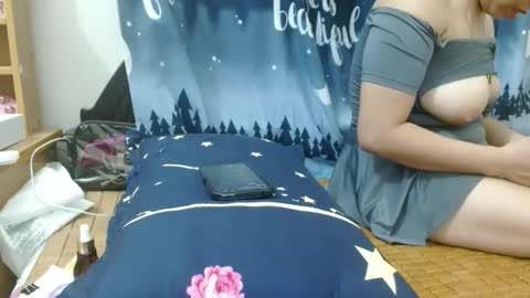 Snapshot of blowy079 chatting on October 2025 10:32:02 PM blowy079 online show from October 2025 10:32:02 PM