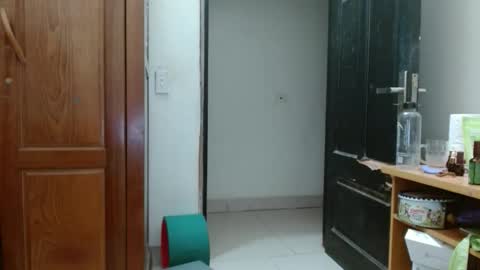 Snapshot of blowy079 chatting on December 2025 01:04:02 AM blowy079 online show from December 2025 01:04:02 AM