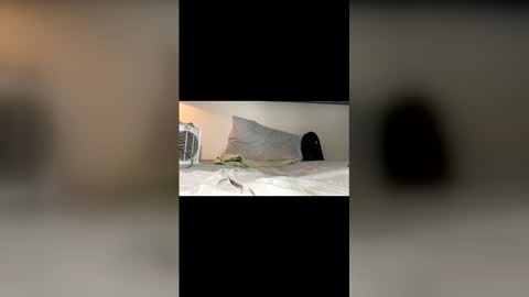 Snapshot of blue_cum_bunny123 chatting on December 2025 02:39:02 AM blue_cum_bunny123 online show from December 2025 02:39:02 AM