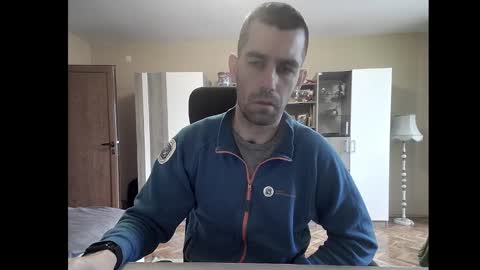 Runaway online show from December 2024 08:00:02 AM