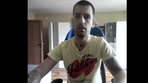 Runaway online show from October 2025 11:21:02 AM