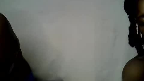 blue_savagee online show from October 2025 08:26:01 PM