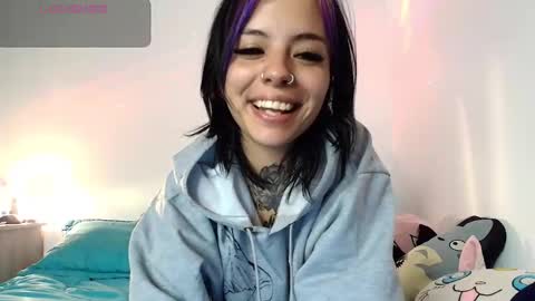 Alice bleu for friends  online show from December 2024 12:28:01 AM