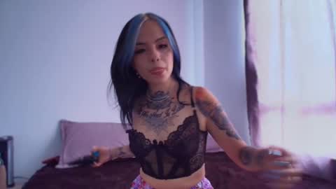 Alice bleu for friends  online show from December 2025 05:53:01 PM