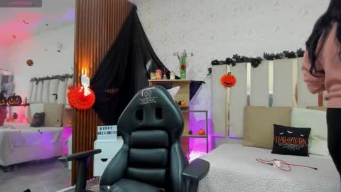 blue_tay1 online show from October 2025 12:39:02 PM