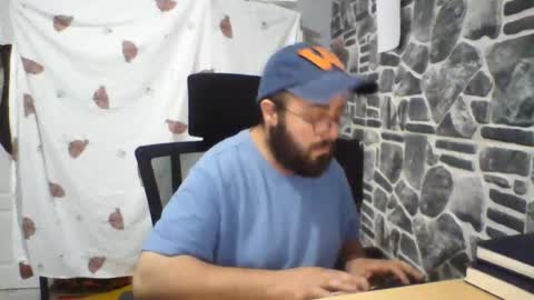 Snapshot of blueb7900 chatting on June 2026 07:37:01 PM blueb7900 online show from June 2026 07:37:01 PM