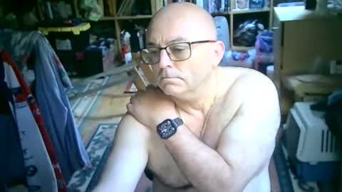 Snapshot of bluebox65 chatting on November 2025 11:01:02 AM bluebox65 online show from November 2025 11:01:02 AM