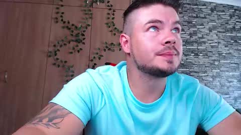 blueeyeboy0 online show from January 2026 08:20:01 AM