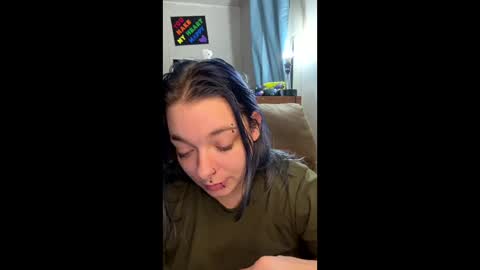 Snapshot of blueeyedbeauty92 chatting on December 2025 02:17:02 AM blueeyedbeauty92 online show from December 2025 02:17:02 AM