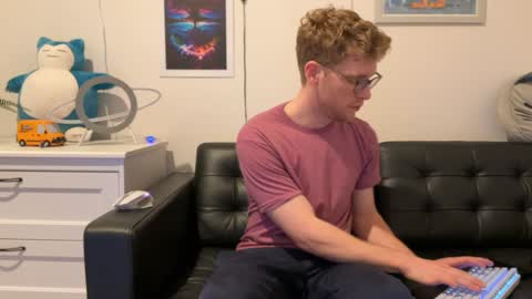 Snapshot of blueeyedtallguy chatting on January 2025 02:41:01 AM blueeyedtallguy online show from January 2025 02:41:01 AM