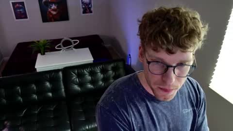 blueeyedtallguy online show from March 2026 09:10:01 PM