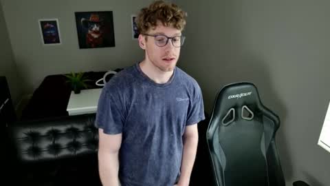blueeyedtallguy online show from March 2026 09:08:01 PM