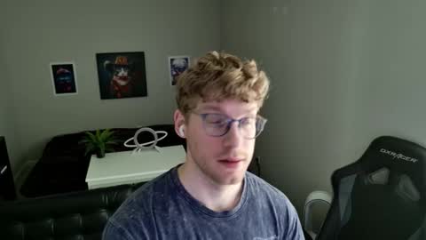blueeyedtallguy online show from March 2026 09:32:02 PM