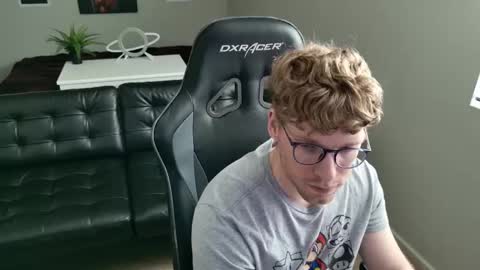 blueeyedtallguy online show from March 2026 11:10:02 PM