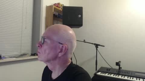 blueeyesn8 online show from November 2025 06:57:01 PM