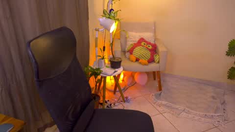 FLORAA online show from May 2026 06:15:02 PM