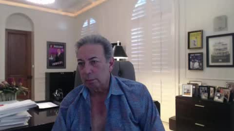 Snapshot of blueisles chatting on December 2024 07:57:02 PM blueisles online show from December 2024 07:57:02 PM