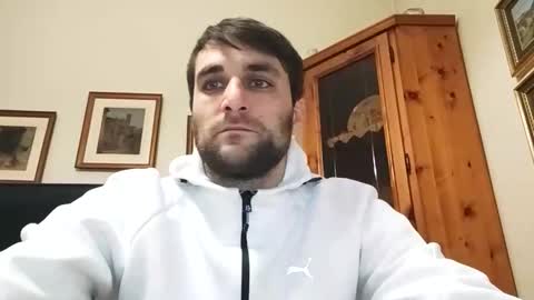 bluejoee online show from April 2026 01:19:01 PM