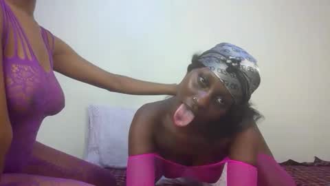 Belle online show from October 2025 07:24:02 PM