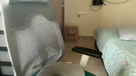 Snapshot of bmporn87 chatting on February 2025 10:31:01 AM Horny Ben online show from February 2025 10:31:01 AM