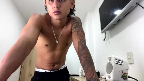 Bob  INDEPENDENT MODEL online show from September 2025 02:11:02 AM