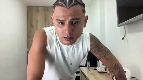 Bob  INDEPENDENT MODEL online show from September 2025 03:30:01 AM