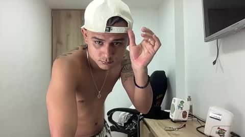 Bob  INDEPENDENT MODEL online show from September 2025 03:07:02 AM