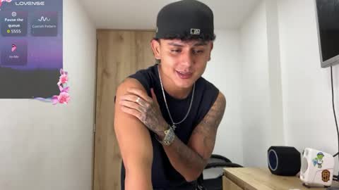 Bob  INDEPENDENT MODEL online show from April 2026 12:04:01 AM