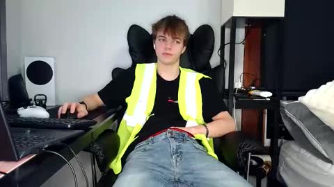 bobby72738 online show from October 2025 02:56:02 AM