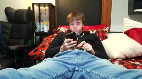 bobby72738 online show from November 2025 02:43:01 AM