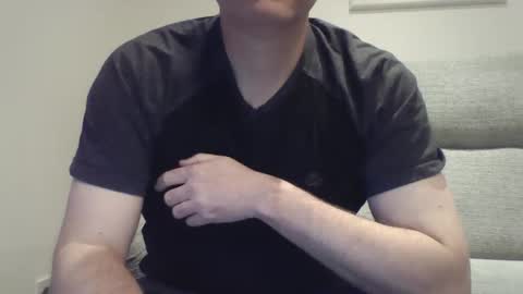 bobby_113 online show from January 2025 01:20:02 PM