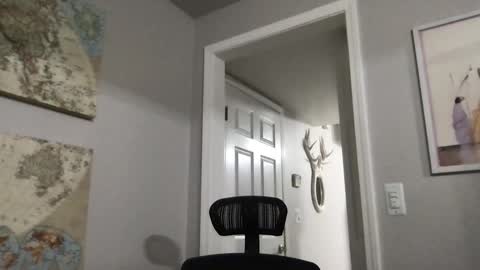 bobbylightfoot3 online show from December 2024 06:11:02 AM