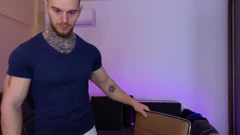 bodyouwant online show from January 2025 04:39:02 AM